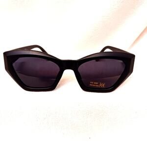 ARTSY Cat Sunglasses BLACK Angular Modern Angular UV Lens The Matrix Punk Goth